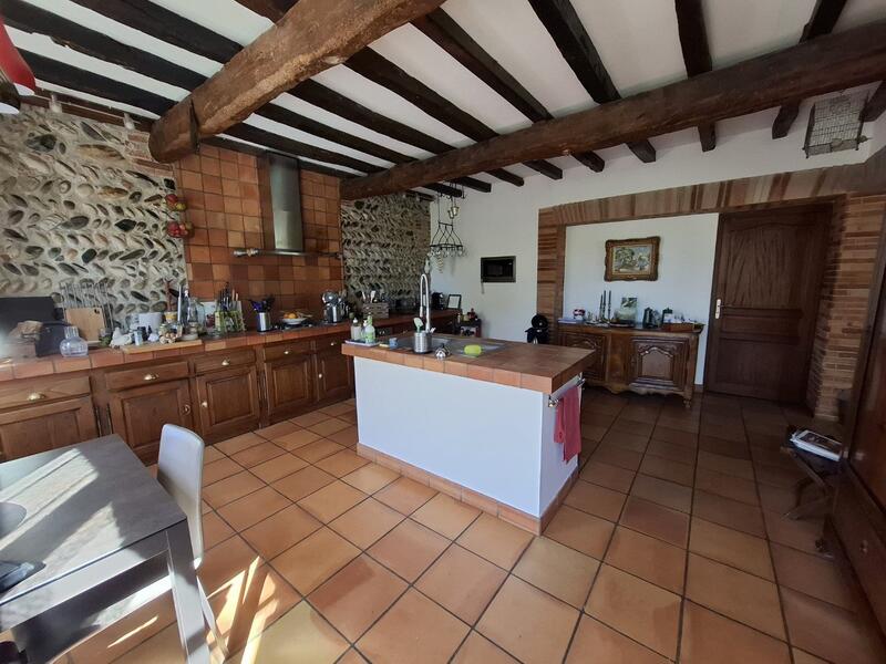 Maison ancienne - 249 m² - 6 pièces