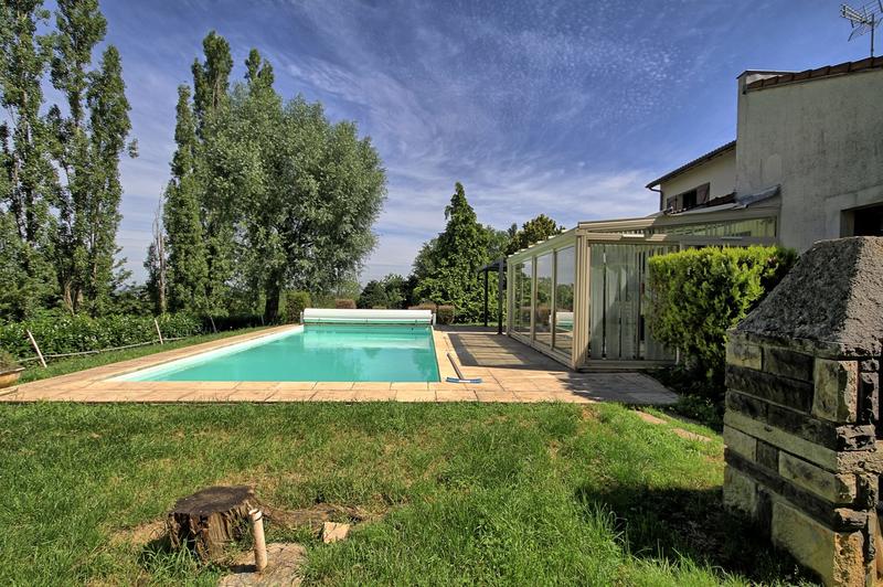 Maison ancienne - 147 m² - 6 pièces