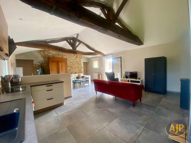 Maison - 84 m² - 4 pièces