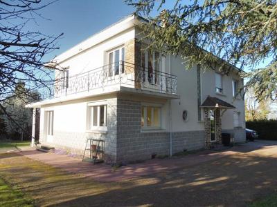 Maison - 172 m² - 7 pièces