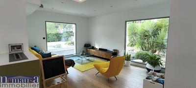 Propriété - 163 m² - 7 pièces