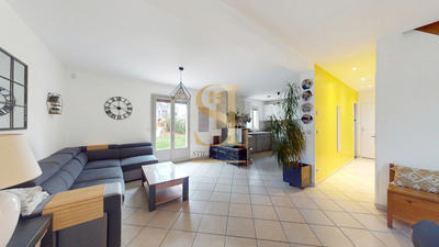 Maison - 101 m² - 5 pièces