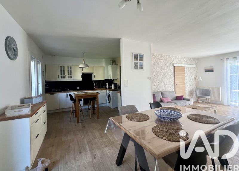 Maison - 88 m² - 4 pièces