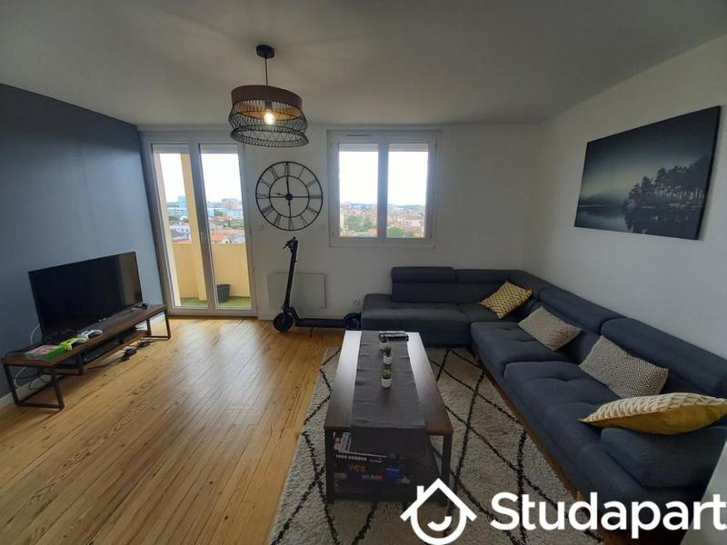 Chambre - 10 m² - 1 pièce