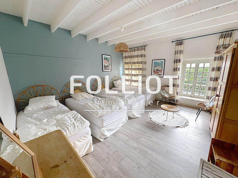 Maison - 157 m² - 7 pièces