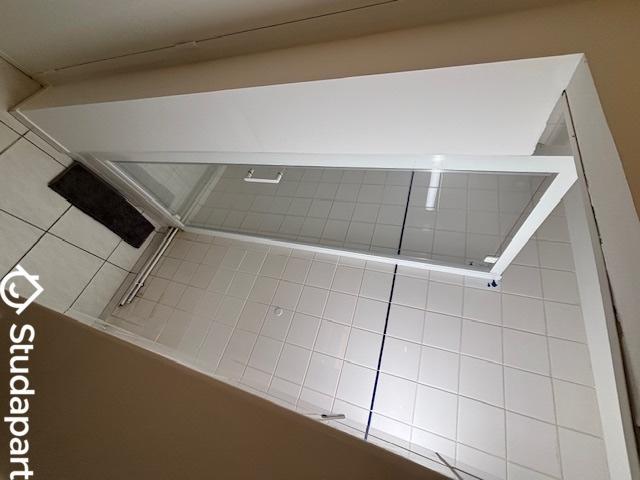 Chambre - 9 m² - 1 pièce