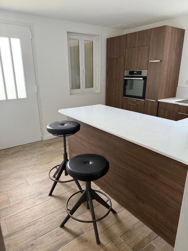 Maison - 197 m² - 8 pièces