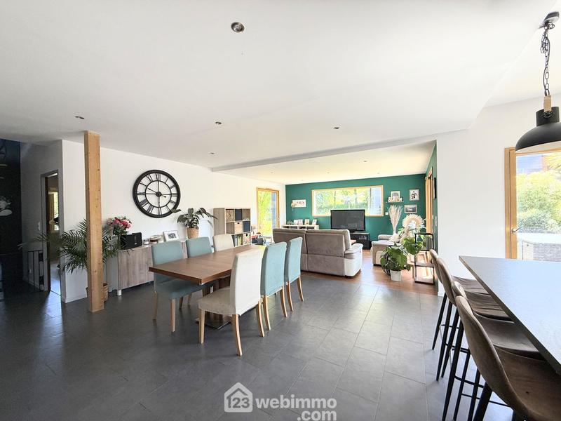 Maison - 150 m² - 6 pièces