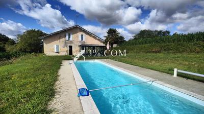 Maison - 186 m² - 5 pièces