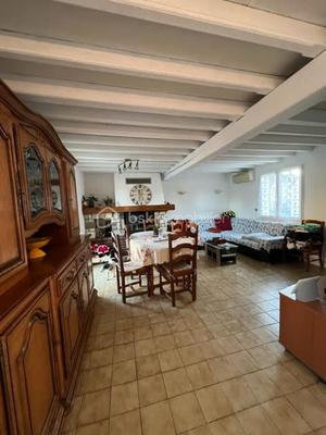 Maison traditionnelle - 85 m² - 4 pièces