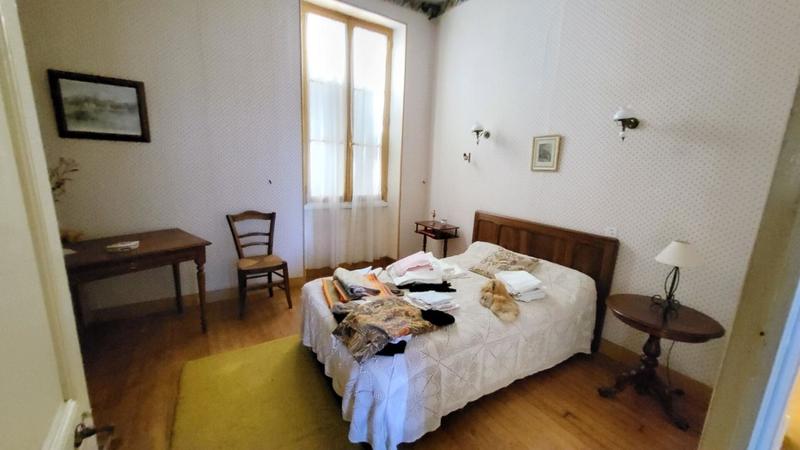 Maison - 188 m² - 8 pièces