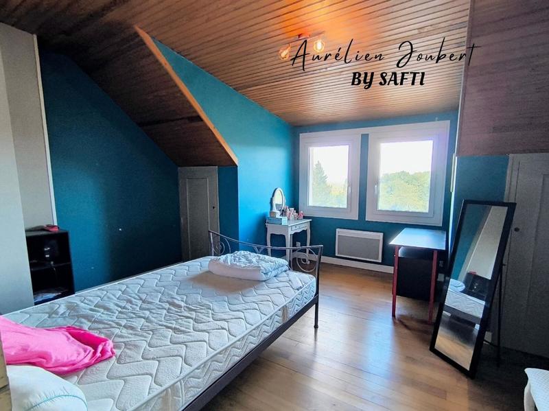 Maison - 151 m² - 6 pièces