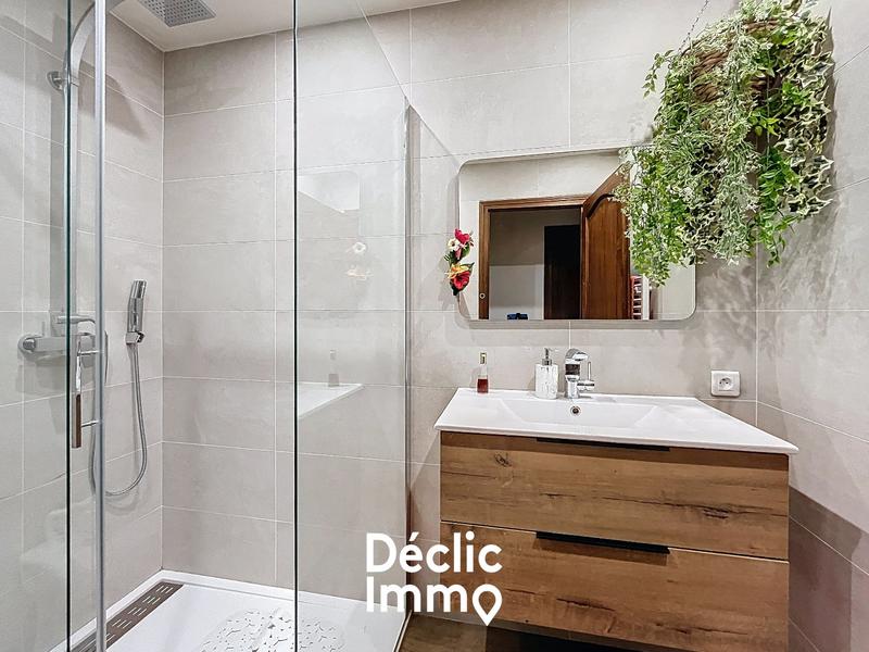 Maison - 190 m² - 7 pièces