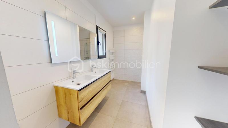 Maison - 133 m² - 6 pièces