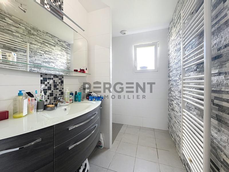 Maison - 84 m² - 4 pièces