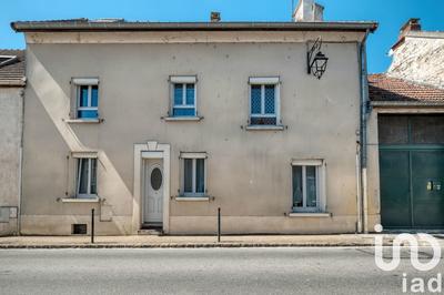 Maison - 308 m² - 10 pièces