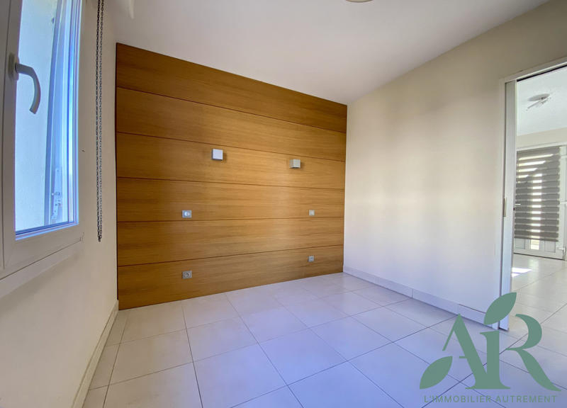 Appartement - 77 m² - 3 pièces