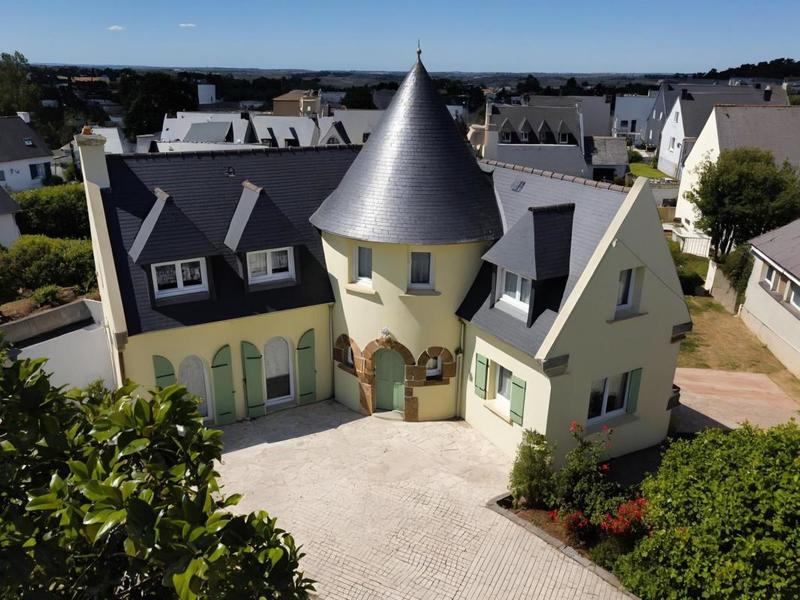 Maison - 143 m² - 6 pièces