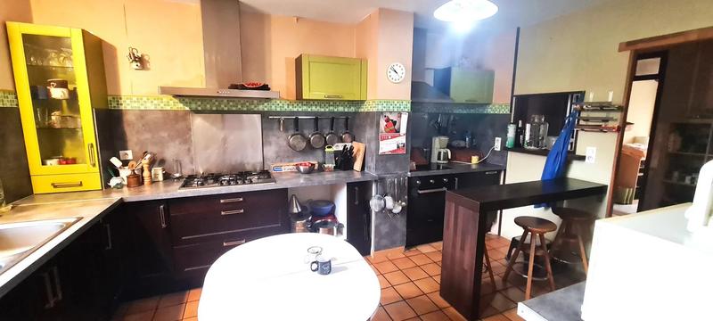 Maison - 240 m² - 12 pièces