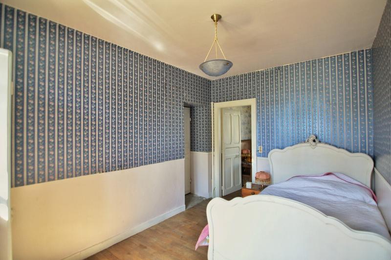 Maison - 218 m² - 8 pièces