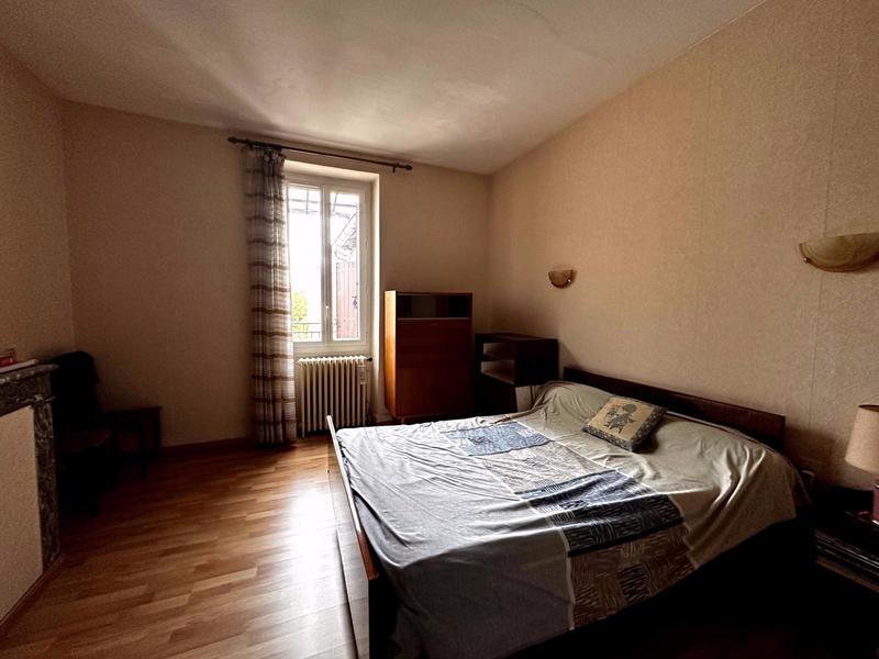 Maison de ville - 100 m² - 5 pièces