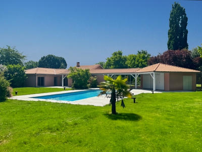 Maison - 160 m² - 6 pièces