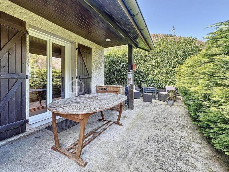 Maison - 94 m² - 5 pièces