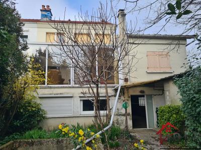 Maison - 108 m² - 5 pièces