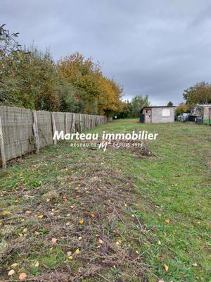 Terrain de loisirs - 1 075 m²