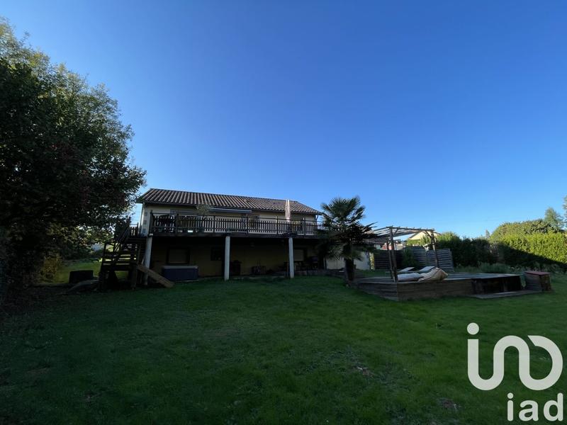 Maison - 200 m² - 7 pièces