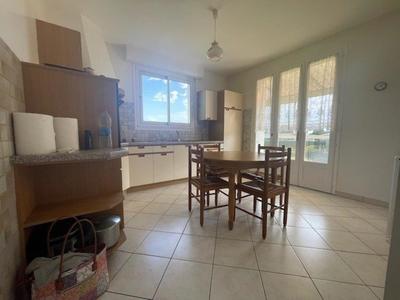 Maison - 97 m² - 4 pièces