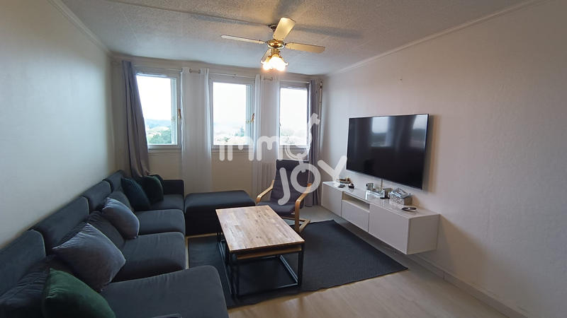 Appartement - 98 m² - 6 pièces