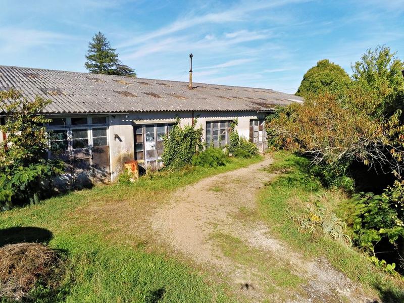 Maison - 296 m² - 15 pièces