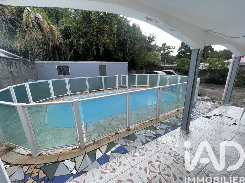 Maison - 193 m² - 5 pièces