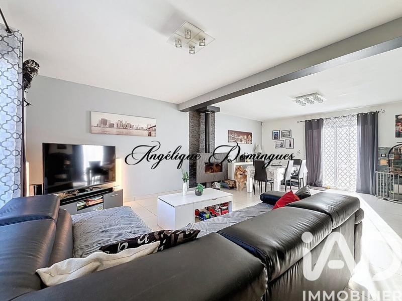 Maison - 242 m² - 8 pièces