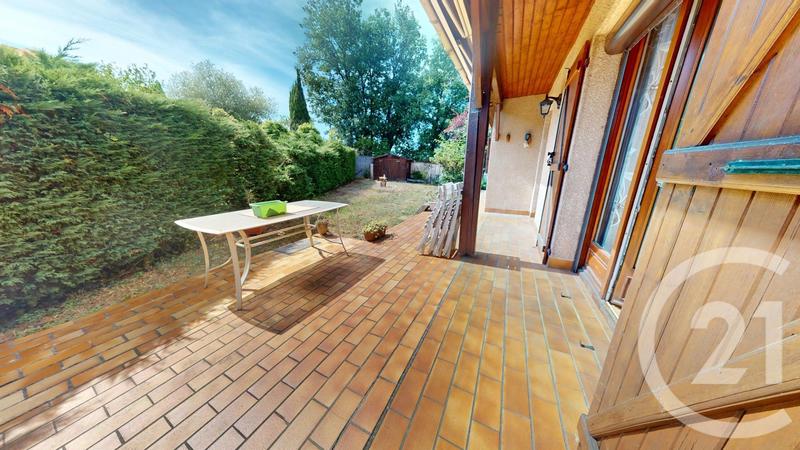 Maison - 90 m² - 5 pièces