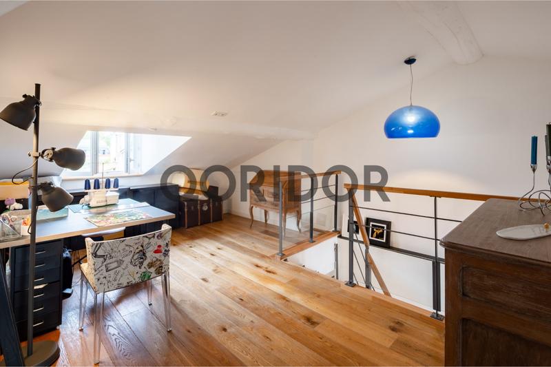Maison - 237 m² - 6 pièces