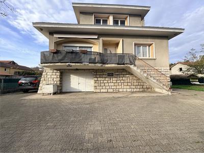 Maison - 163 m² - 7 pièces