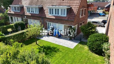 Maison - 85 m² - 5 pièces