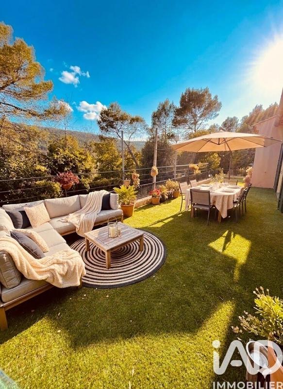 Maison - 160 m² - 5 pièces