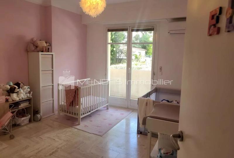 Appartement - 140 m² - 4 pièces