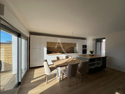 Maison - 110 m² - 3 pièces