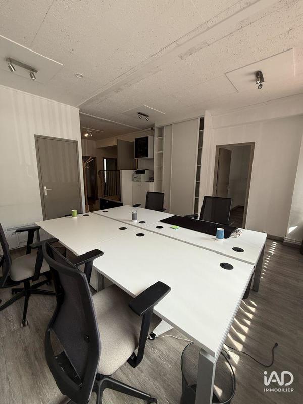 Bureau - 80 m² - 4 pièces