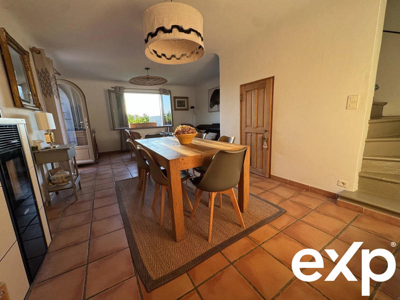 Maison traditionnelle - 95 m² - 3 pièces