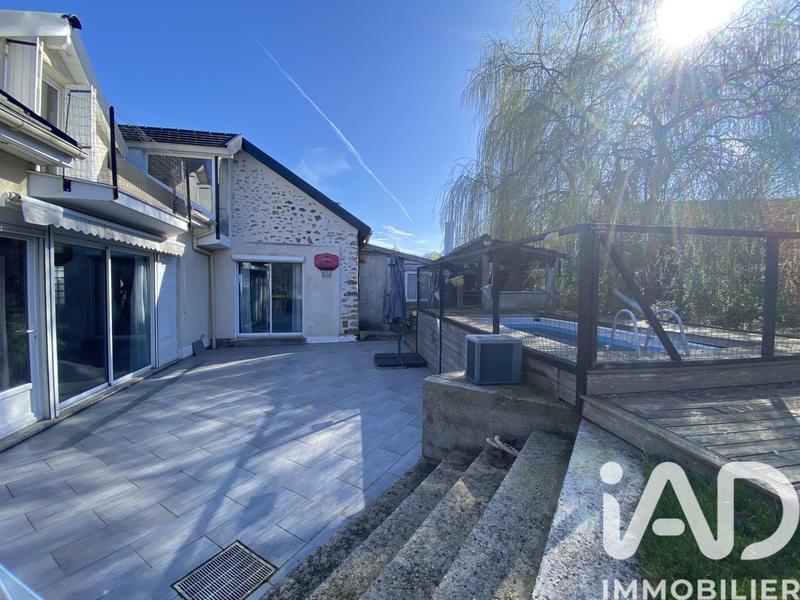 Maison - 105 m² - 5 pièces