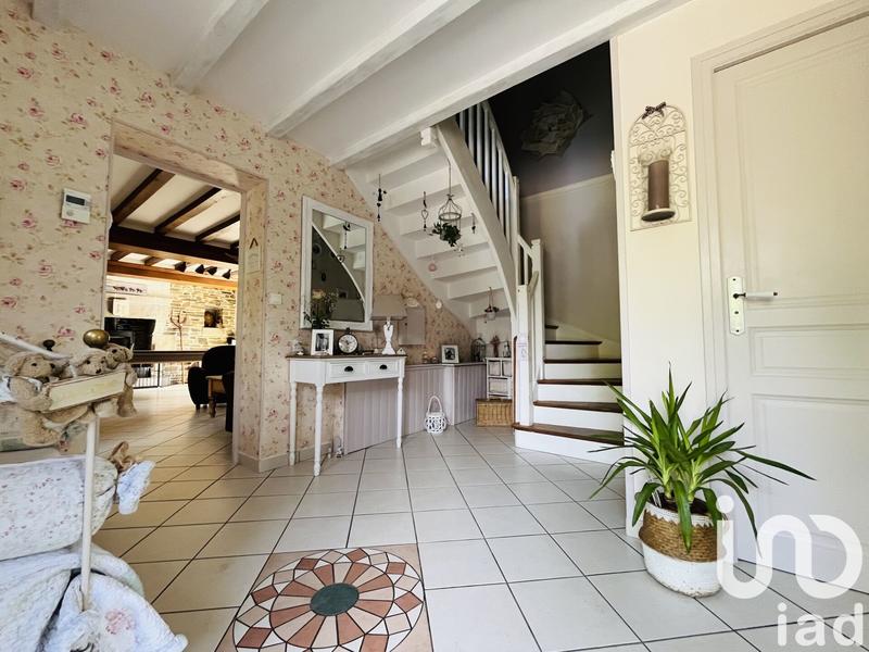 Maison - 180 m² - 8 pièces