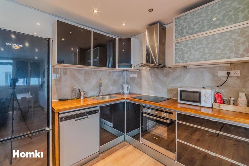 Appartement - 80 m² - 4 pièces