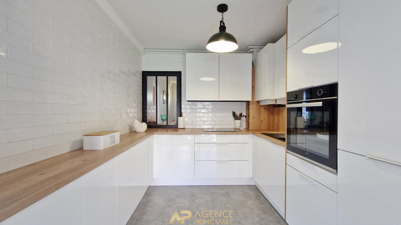 Maison - 150 m² - 6 pièces