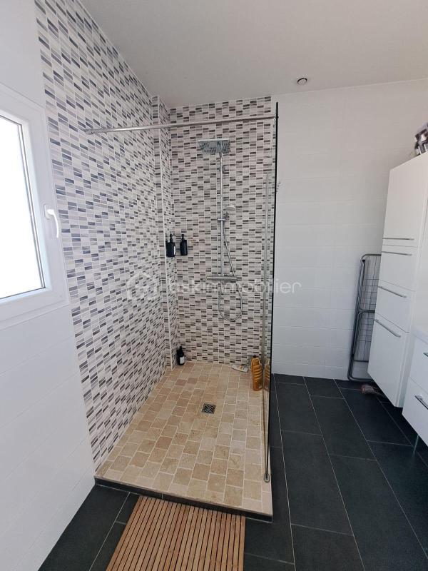 Loft - 188 m² - 6 pièces