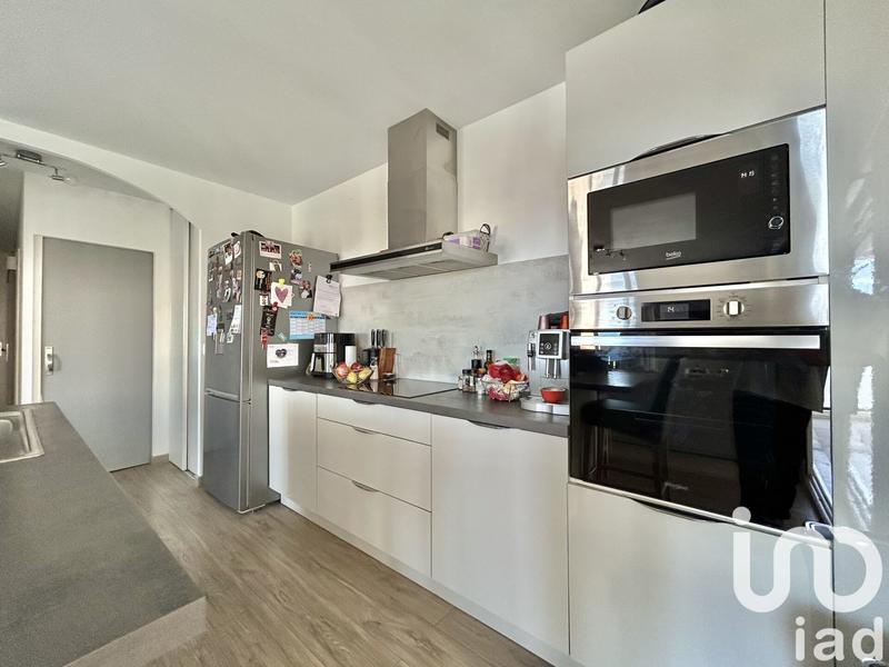 Appartement - 100 m² - 3 pièces